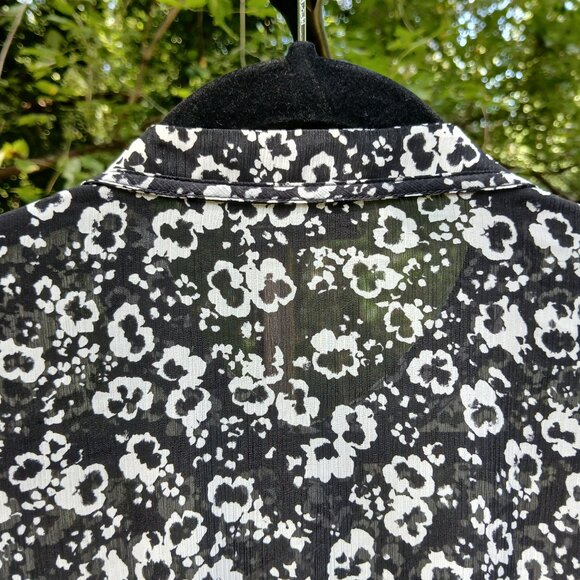 'Ditsey' Black & White Chiffon Floral Flowy &  Long Wrist Ruffles  Midi Sz M - Picture 10 of 12